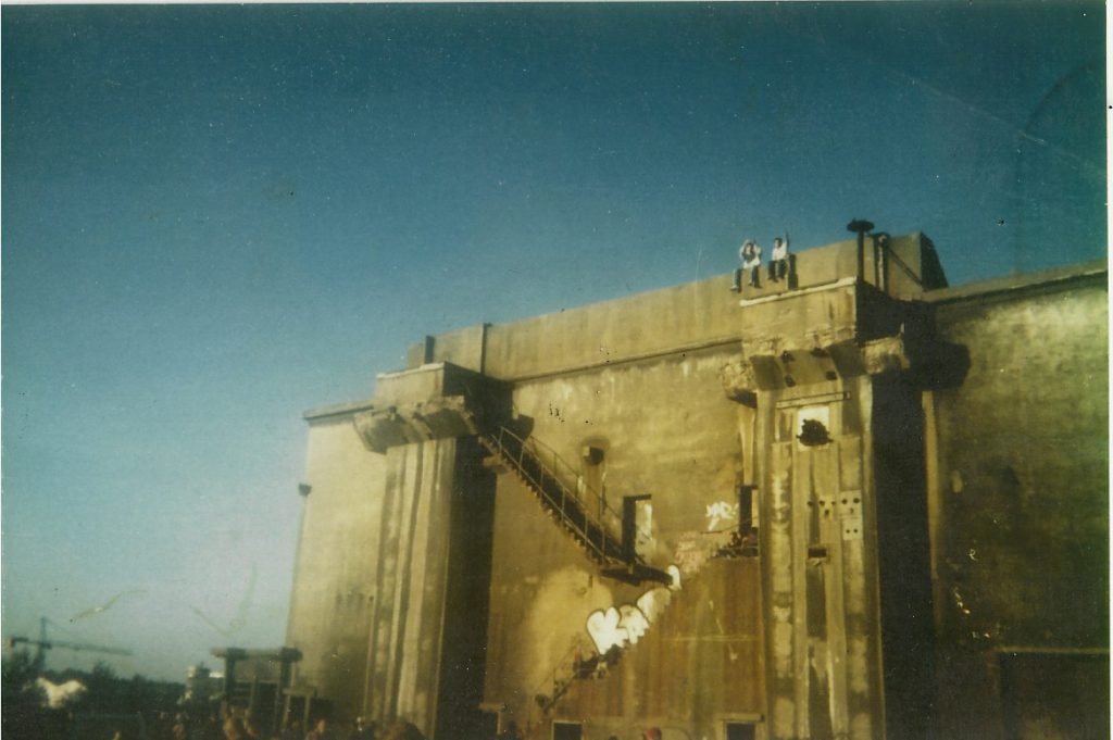 1996